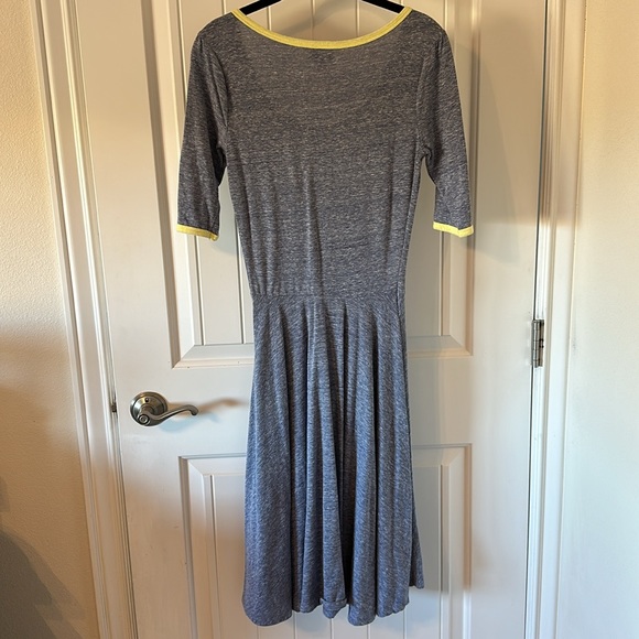 LuLaRoe Nicole Dress - Picture 4 of 4